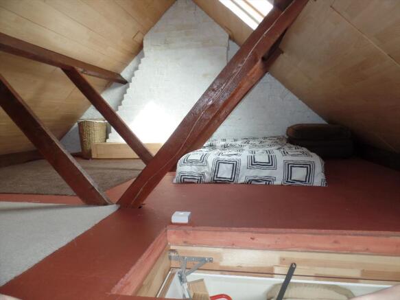 LOFT ROOM