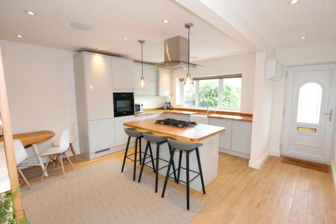 Kitchen/Dining Room