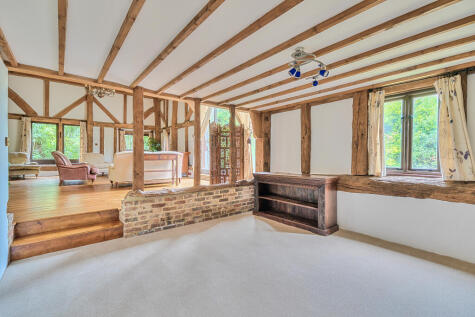 Amberley Close, Haywards Heath, RH16