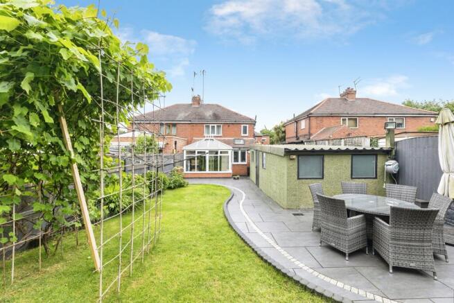 3 bed Semi-Detached for sale Image 9