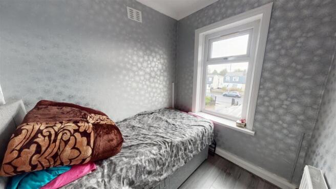 4 bed Semi-Detached for sale Image 9