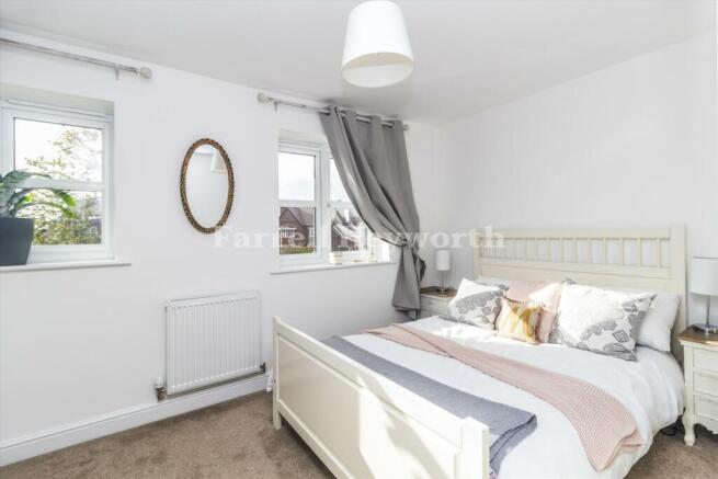 Bedroom 2 image 2
