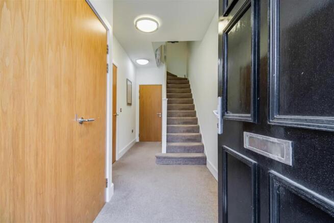 4 bed Town House for sale Image 6