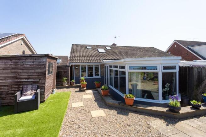 2 bed Semi-Detached Bungalow for sale Image 7