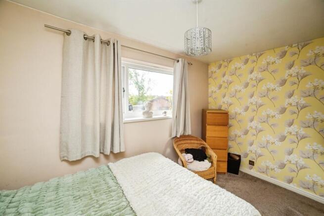 2 bed Semi-Detached for sale Image 10