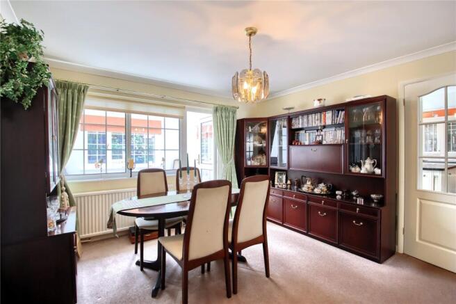 4 bed Detached for sale Image 5