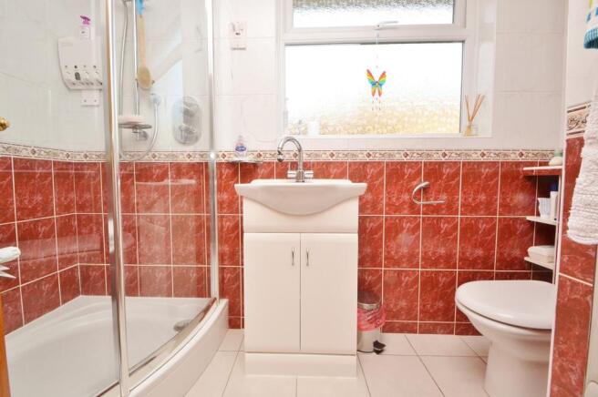 family shower room