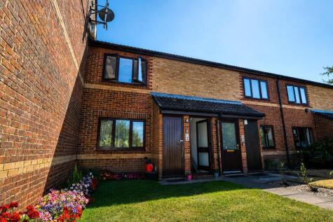 St. Marys Close, Alton, Hampshire, GU34