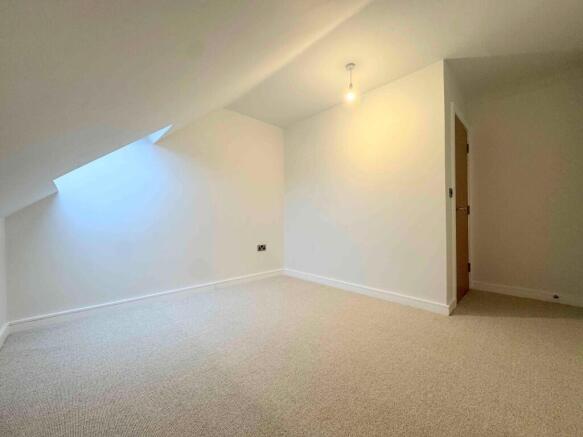 2 bed Apartment for sale Image 9