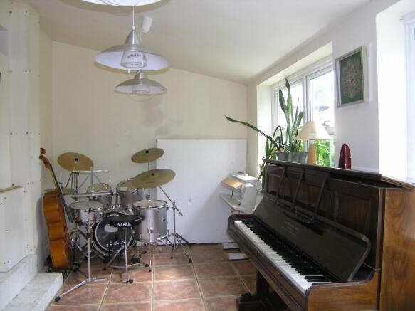 Photo 5