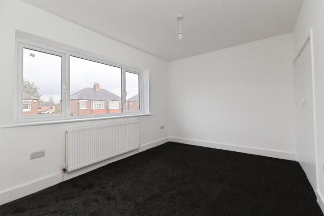 4 bed Detached for sale Image 9