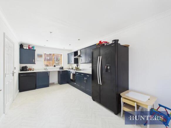 3 bed Terraced for sale Image 11