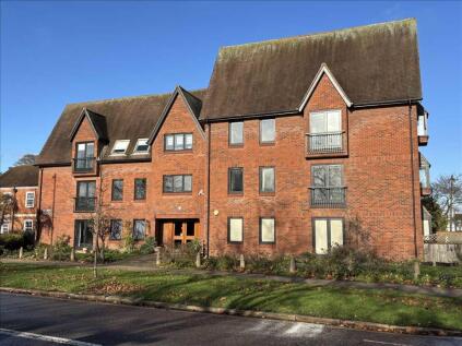 The Embankment, Bedford