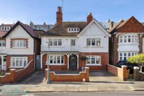 12, 124 Bell Mead, Holland Road, Hove BN3 1JQ