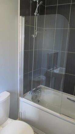 3 bed Semi-Detached to rent Image 11