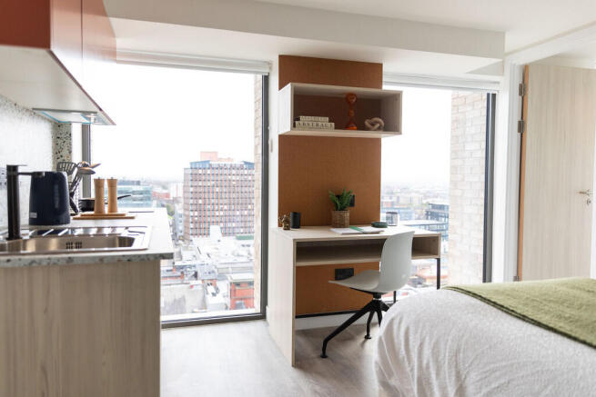 Standard Studio (...