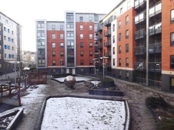 2 bed Apartment to rent Image 7
