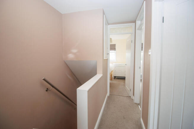 3 bed Semi-Detached for sale Image 8
