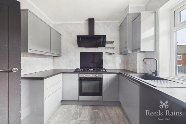 3 bed Terraced for sale Image 4
