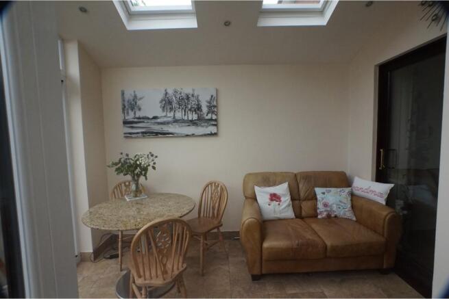 Breakfast Room
