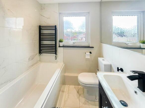 3 bed Semi-Detached for sale Image 10