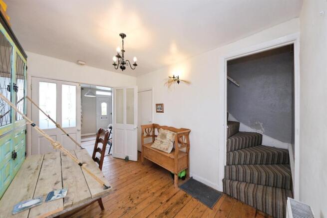 Danesby Crescent, Denby, Ripley photo 4