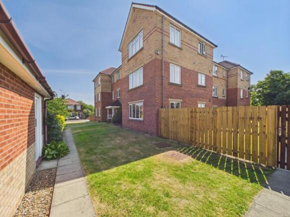 1 bed Flat for sale Image 11