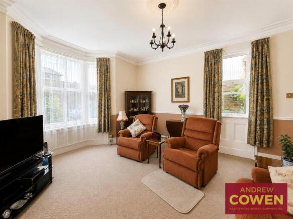 3 bed House for sale Image 7