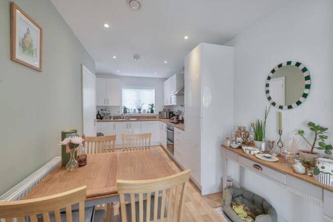 Kitchen/Dining Area