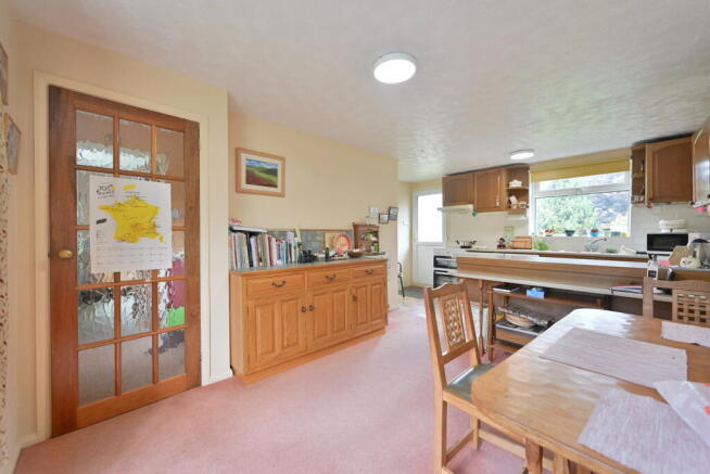 3 bed Semi-Detached for sale Image 9