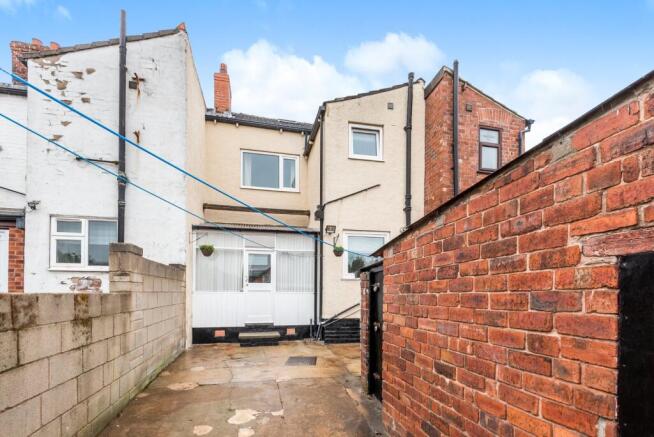 3 bed Terraced for sale Image 9