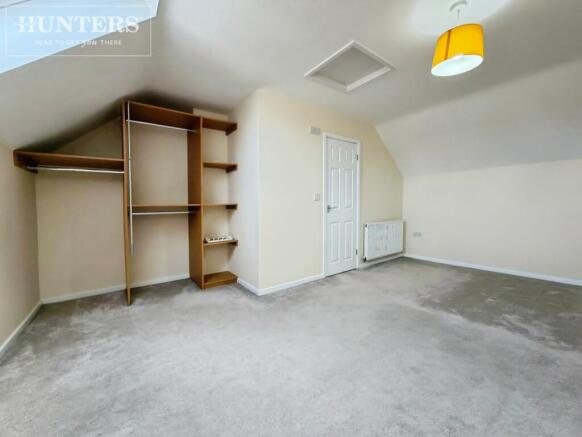 4 bed Town House to rent Image 11