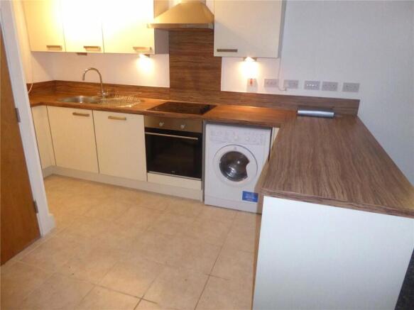 2 bed Apartment for sale Image 4