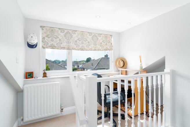 3 bed Semi-Detached Bungalow for sale Image 10