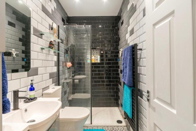 ENALSNHOJTS631 - Bathroom C.jpg