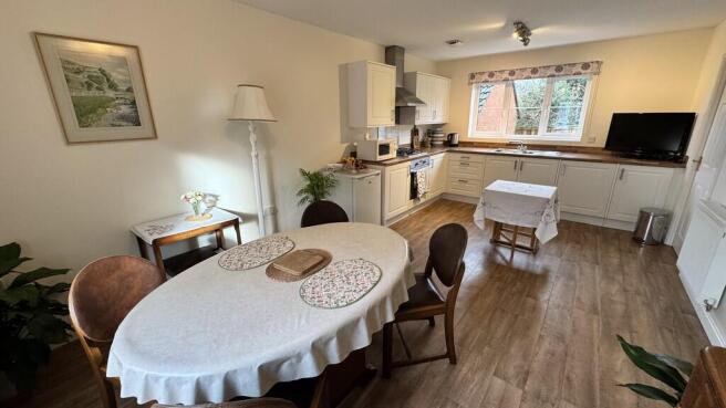 Kitchen/dining fa...