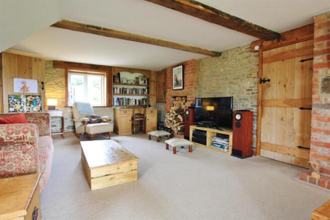 Sitting room.JPG