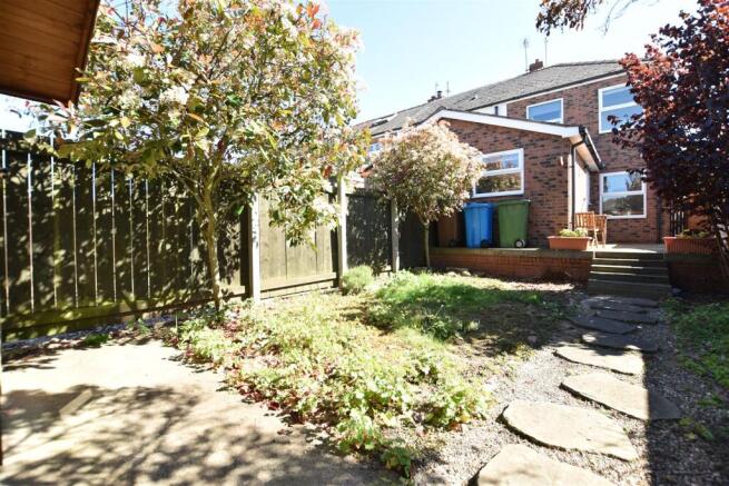 2 bed End of Terrace for sale Image 9