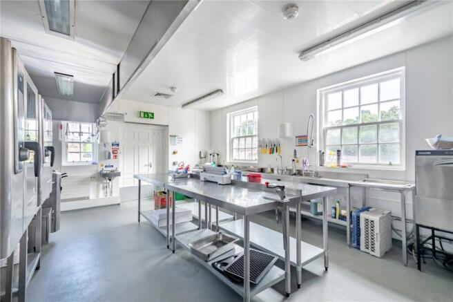 47 bed Detached for sale Image 7