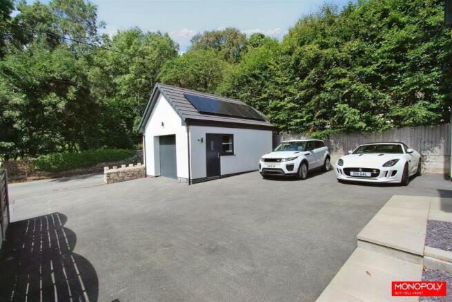 Driveway & Garage.jpg