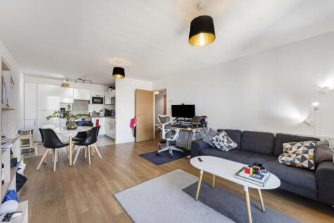 Collins Tower, Blues Street, London, E8