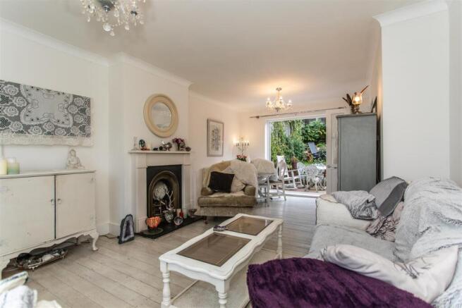 39 Goldstone Lane21.jpg