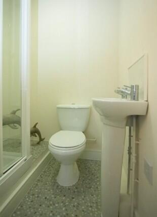 Bedroom 1 ensuite
