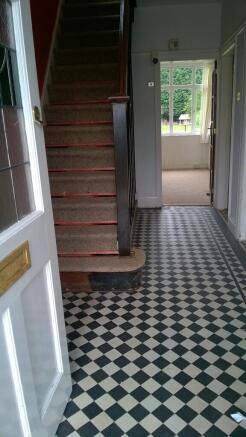 Hallway to Dining...