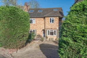 Flat A, 9, Cholmeley Park, Hornsey, London N6 5ET