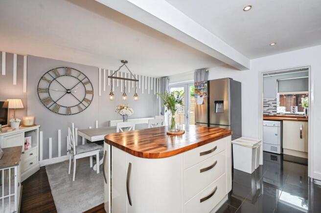Dining/Kitchen