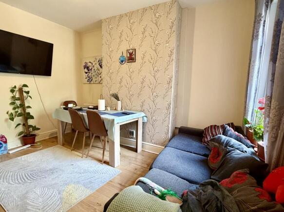 2 bed Terraced for sale Image 5