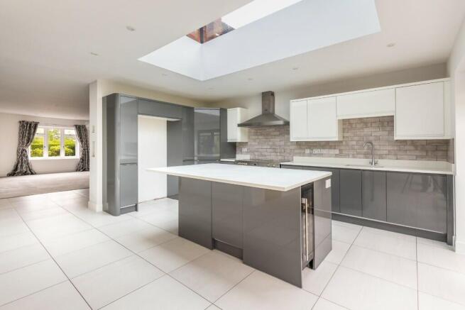 Kitchen / Family Rm