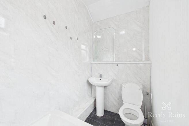 3 bed End of Terrace to rent Image 9