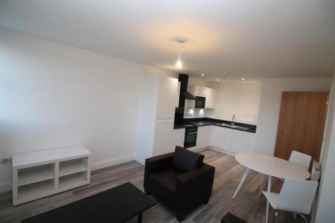 Apartment in Trelawny House Surrey Street - View 4